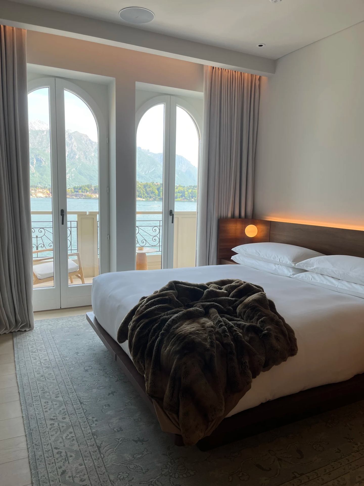The Lake Como EDITION